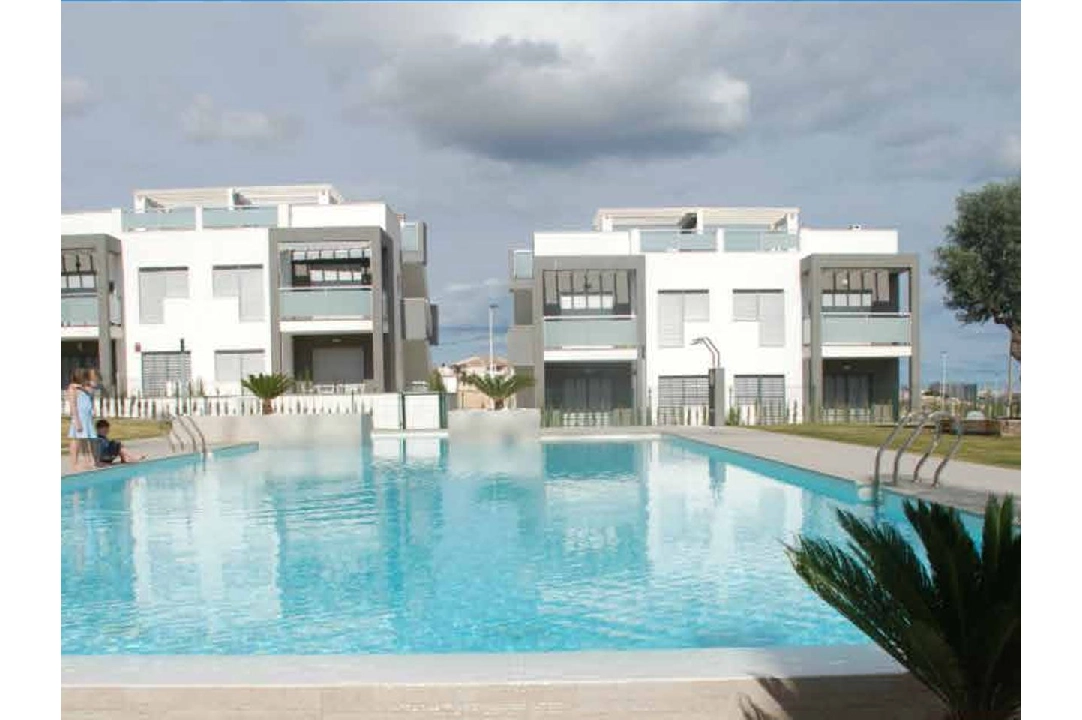 Penthouse Apartment in Torrevieja(Valencia) te koop, woonoppervlakte 128 m², Staat Eerste bewoning, 3 slapkamer, 2 badkamer, Zwembad, ref.: HA-TON-200-A04-1