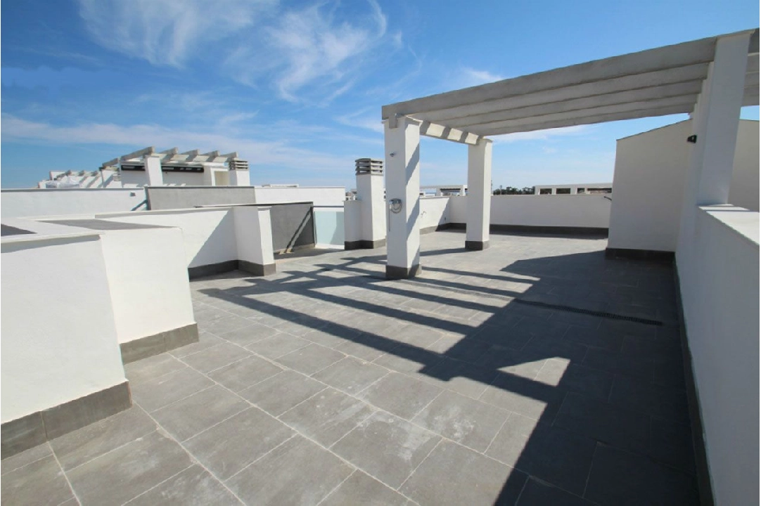 Penthouse Apartment in Torrevieja(Valencia) te koop, woonoppervlakte 128 m², Staat Eerste bewoning, 3 slapkamer, 2 badkamer, Zwembad, ref.: HA-TON-200-A04-10