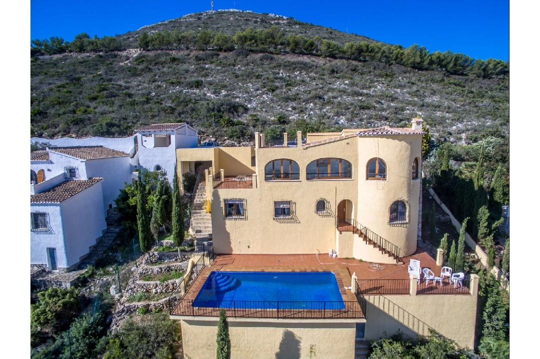 Villa in Benitachell(Cumbre del sol) te koop, woonoppervlakte 290 m², grondstuk 950 m², 5 slapkamer, 4 badkamer, Zwembad, ref.: AM-11229DA-3700-1