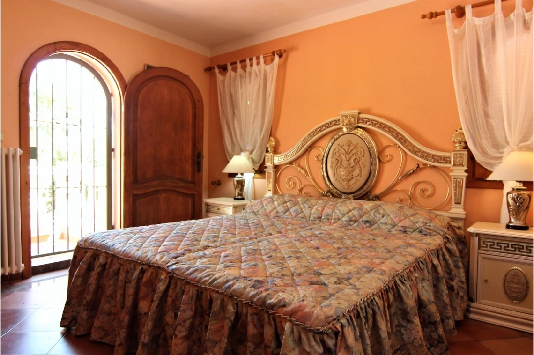 Villa in Benissa(Fanadix) te koop, woonoppervlakte 392 m², Airconditioning, grondstuk 2095 m², 8 slapkamer, 6 badkamer, ref.: BP-6197BEN-10