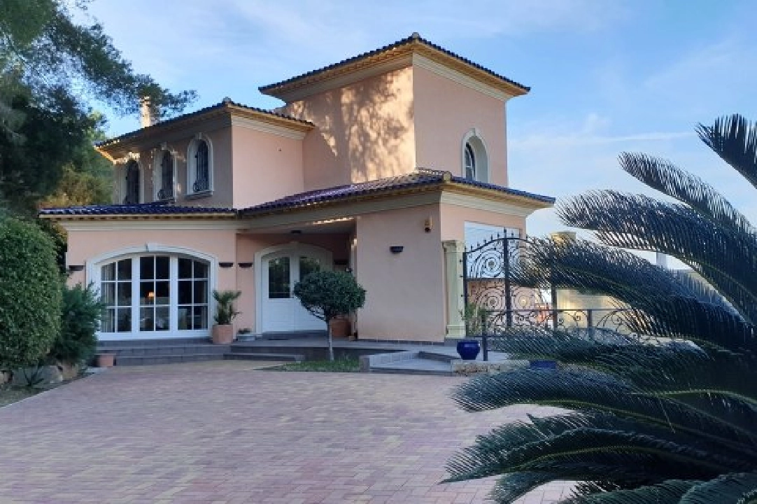 Villa in Pedreguer te koop, woonoppervlakte 332 m², Airconditioning, grondstuk 1300 m², 5 slapkamer, 4 badkamer, Zwembad, ref.: BS-3974725-22