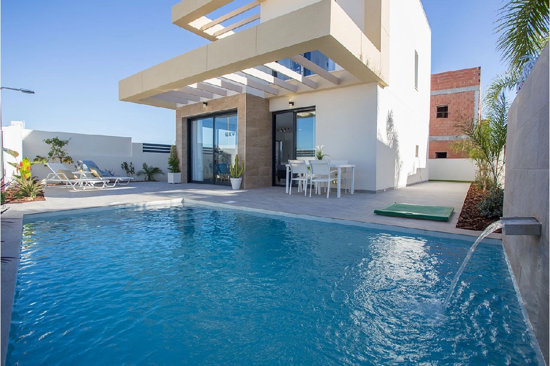 Villa in Los Montesinos te koop, woonoppervlakte 130 m², Staat Eerste bewoning, grondstuk 170 m², 3 slapkamer, 2 badkamer, ref.: HA-MSN-130-E02-16