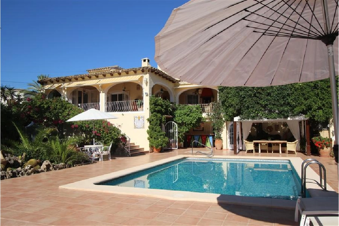 Villa in Benissa te koop, woonoppervlakte 372 m², grondstuk 3082 m², 4 slapkamer, 5 badkamer, Zwembad, ref.: COB-3306-1