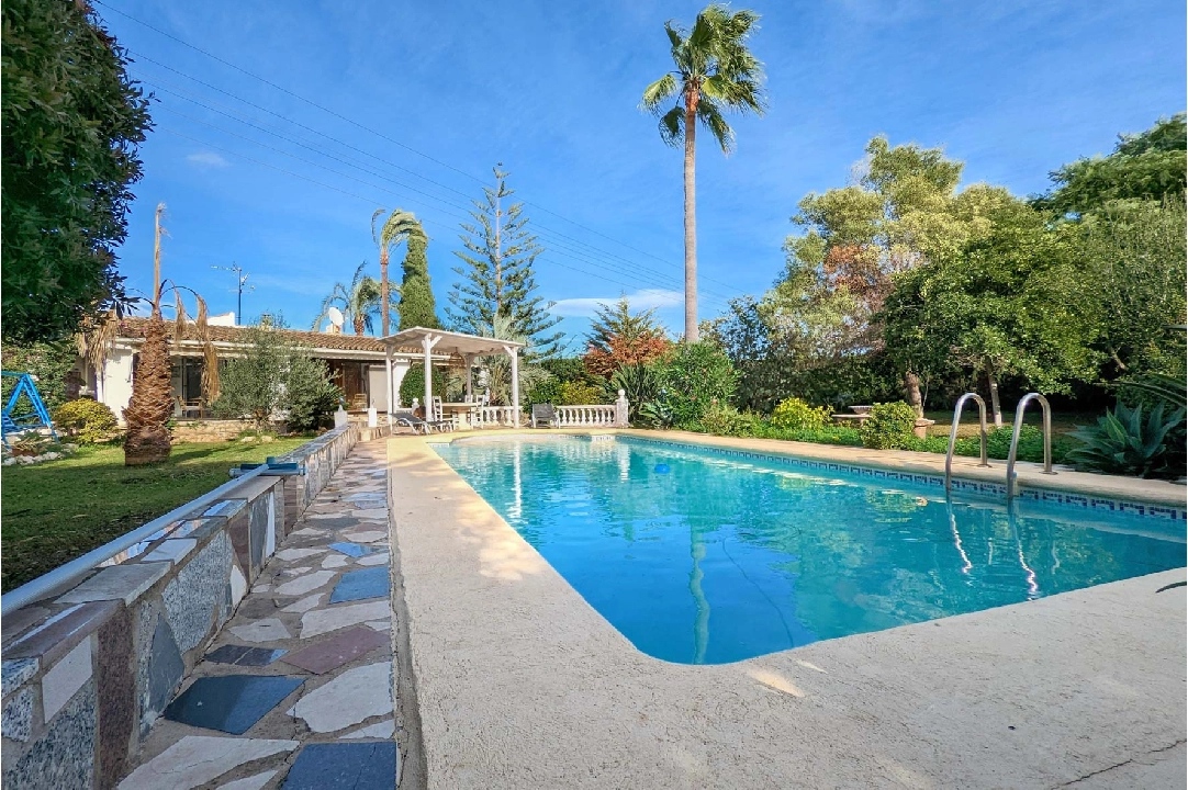 Villa in Denia(El pinaret) te koop, woonoppervlakte 235 m², Airconditioning, grondstuk 1662 m², 3 slapkamer, 2 badkamer, ref.: BP-8044DEN-3