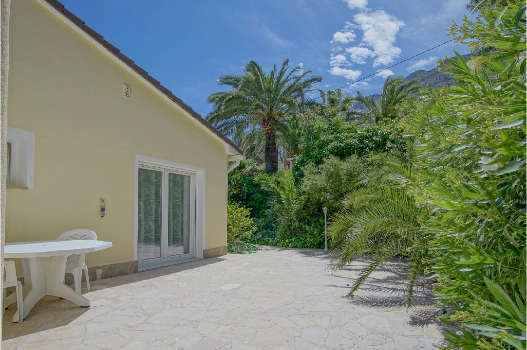 Villa in Denia(Don Quijote) te koop, woonoppervlakte 240 m², Airconditioning, grondstuk 1336 m², 4 slapkamer, 5 badkamer, ref.: BP-8077DEN-15