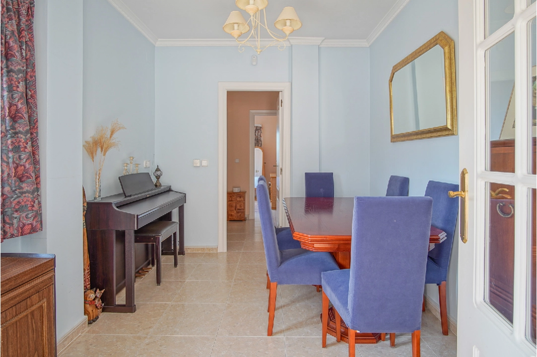 Villa in Orba(Aspre) te koop, woonoppervlakte 339 m², Airconditioning, grondstuk 1342 m², 6 slapkamer, 5 badkamer, ref.: BP-8098ORB-27