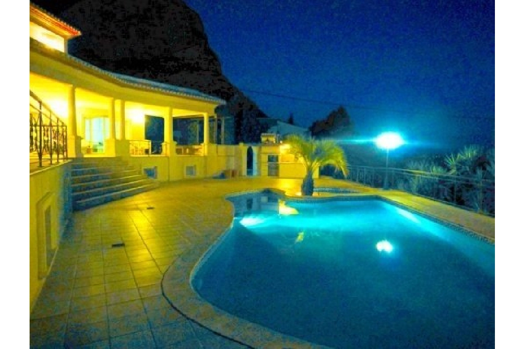 Villa in Javea te koop, woonoppervlakte 685 m², Airconditioning, grondstuk 2397 m², 5 slapkamer, 5 badkamer, Zwembad, ref.: BS-3974726-8