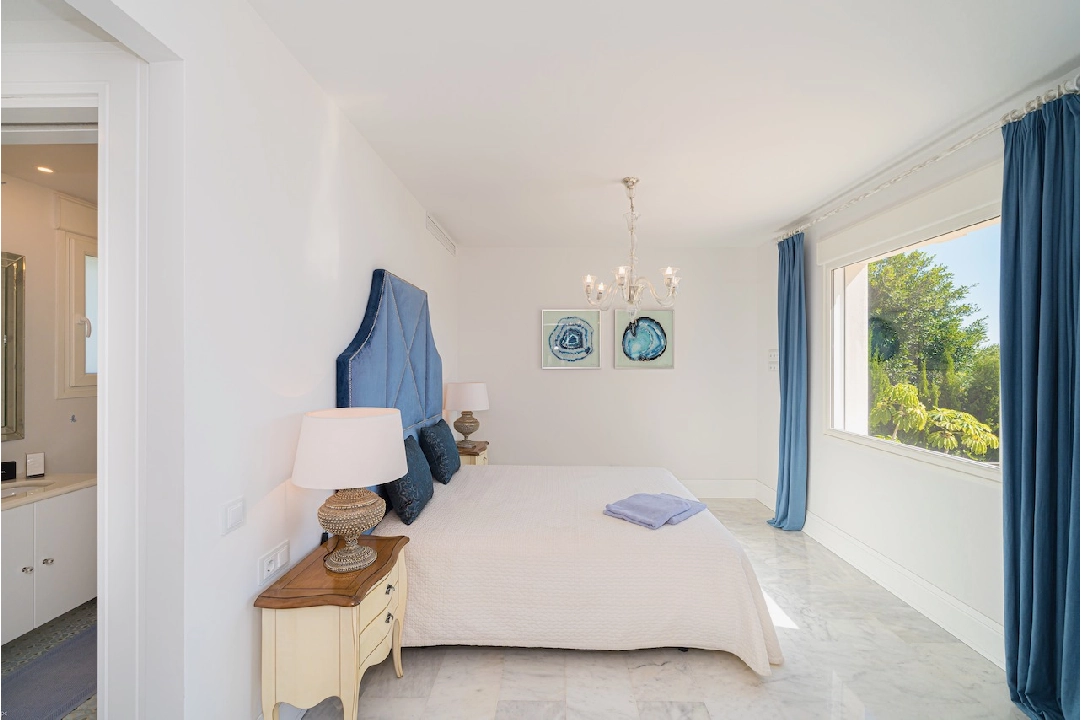 Villa in Benissa(Cap Blanc) te koop, woonoppervlakte 898 m², grondstuk 1960 m², 6 slapkamer, 6 badkamer, Zwembad, ref.: CA-H-1676-AMB-29