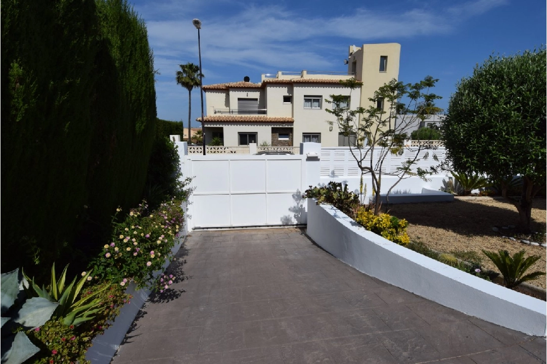 Villa in La Nucia(La nucia) te koop, woonoppervlakte 159 m², Airconditioning, grondstuk 761 m², 2 slapkamer, 2 badkamer, Zwembad, ref.: AM-1035DA-3700-4