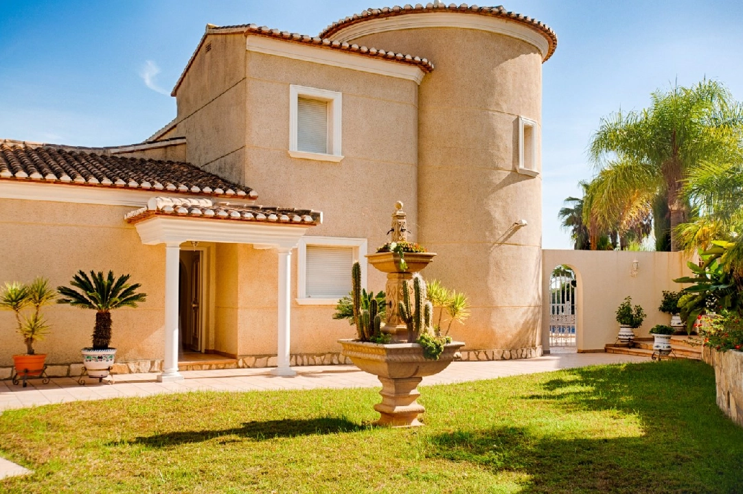 Villa in Benissa(El Magraner) te koop, woonoppervlakte 310 m², Airconditioning, grondstuk 1000 m², 4 slapkamer, 3 badkamer, Zwembad, ref.: AM-11829DA-3700-10