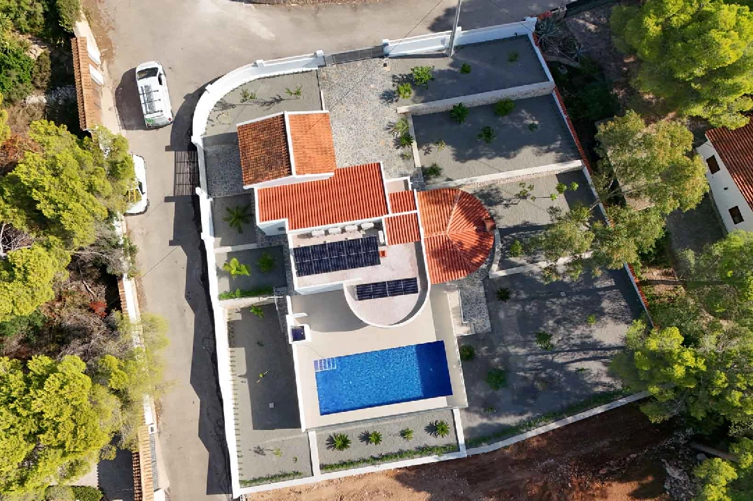 Villa in Benissa(Fanadix) te koop, woonoppervlakte 136 m², Airconditioning, grondstuk 917 m², 4 slapkamer, 3 badkamer, ref.: BP-8127BEN-27