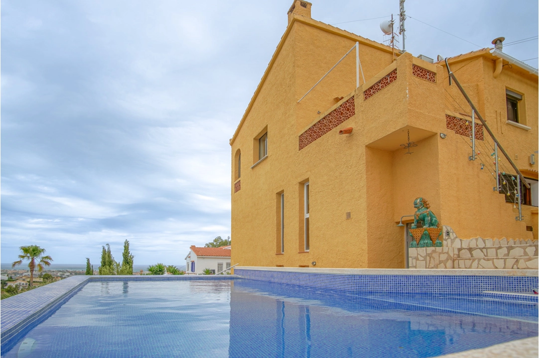 Villa in Denia(La Pedrera) te koop, woonoppervlakte 206 m², Airconditioning, grondstuk 880 m², 5 slapkamer, 4 badkamer, ref.: BP-8104DEN-2