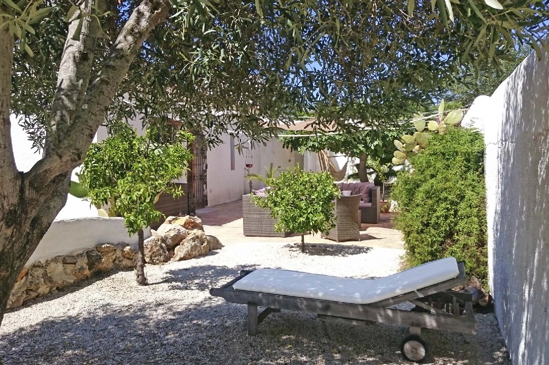 Villa in Jalon(La Solana) te koop, woonoppervlakte 150 m², grondstuk 1310 m², 4 slapkamer, 1 badkamer, ref.: BP-4366JAL-32
