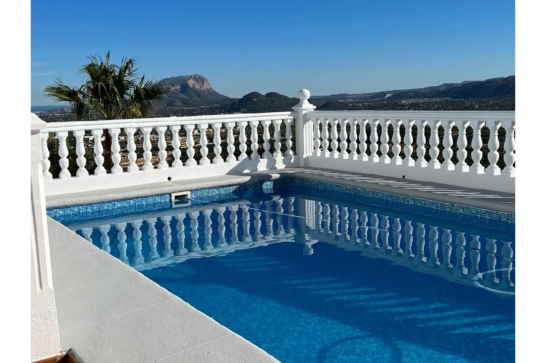 Villa in Sanet y Negrals(Montesano) voor vakantie, woonoppervlakte 157 m², Bouwjaar 1999, Airconditioning, grondstuk 892 m², 3 slapkamer, 2 badkamer, Zwembad, ref.: S-0711-1