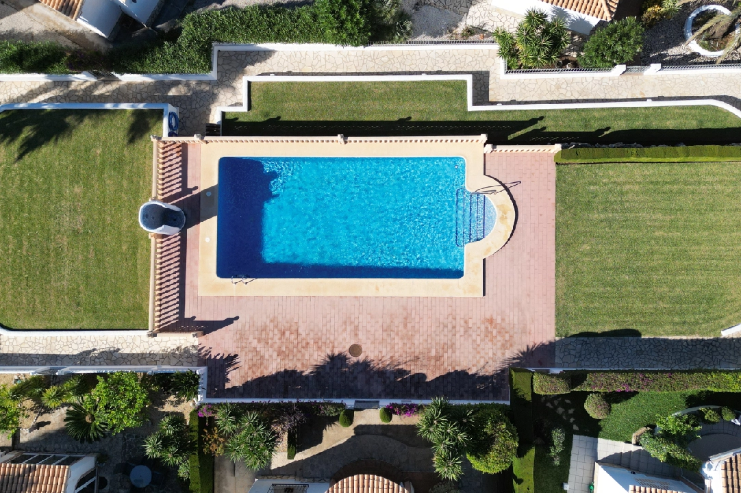 Villa in Pedreguer(Monte Solana) te koop, woonoppervlakte 156 m², Bouwjaar 1999, Staat netjes, + Vloerverwarming, Airconditioning, grondstuk 416 m², 5 slapkamer, 3 badkamer, Zwembad, ref.: 2-1014-7